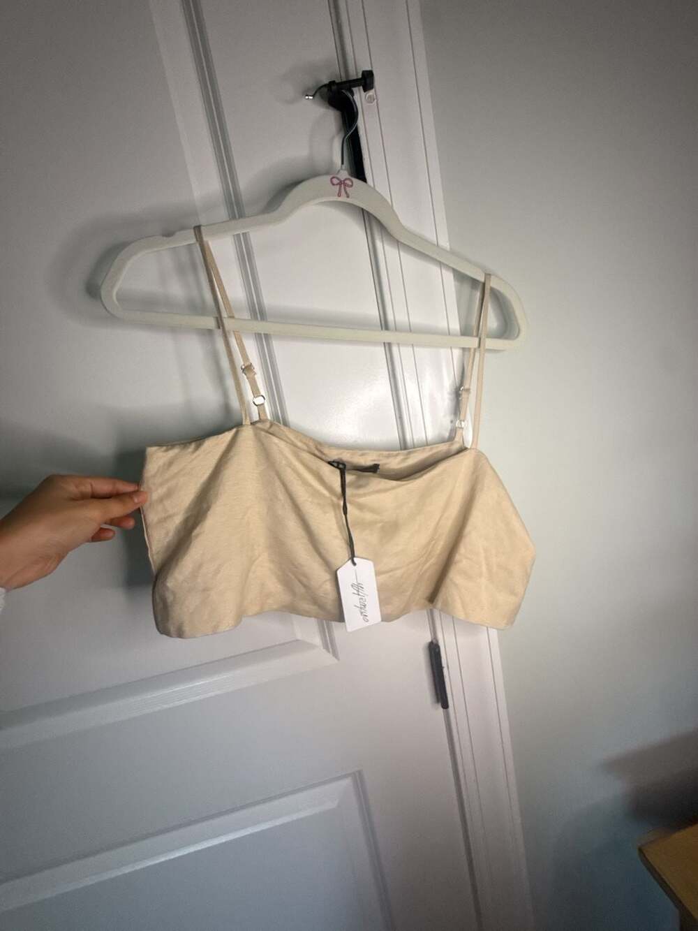 On The Fifth Beige Cropped Spaghetti Strap Camisole Top

Tag says S but fits L